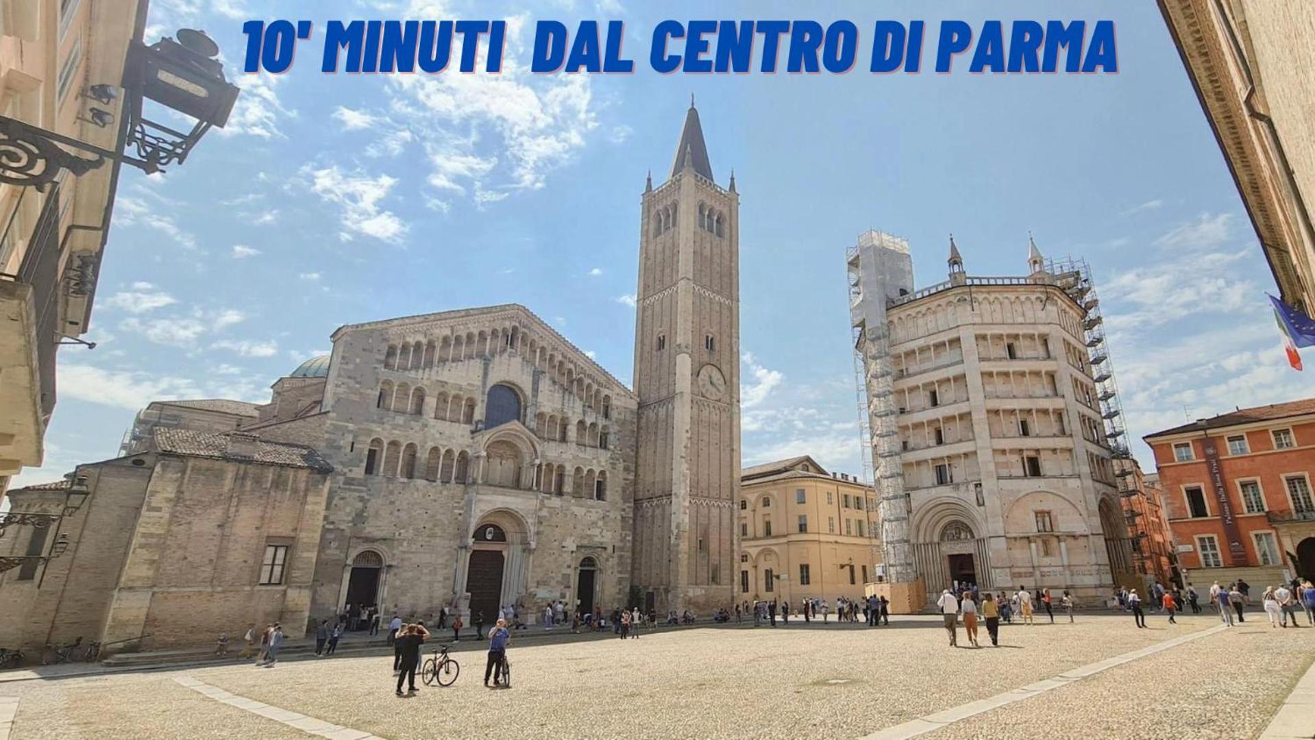 350 M Da Ospedale Maggiore L Parcheggio Prive L Rooms Parma Exteriör bild