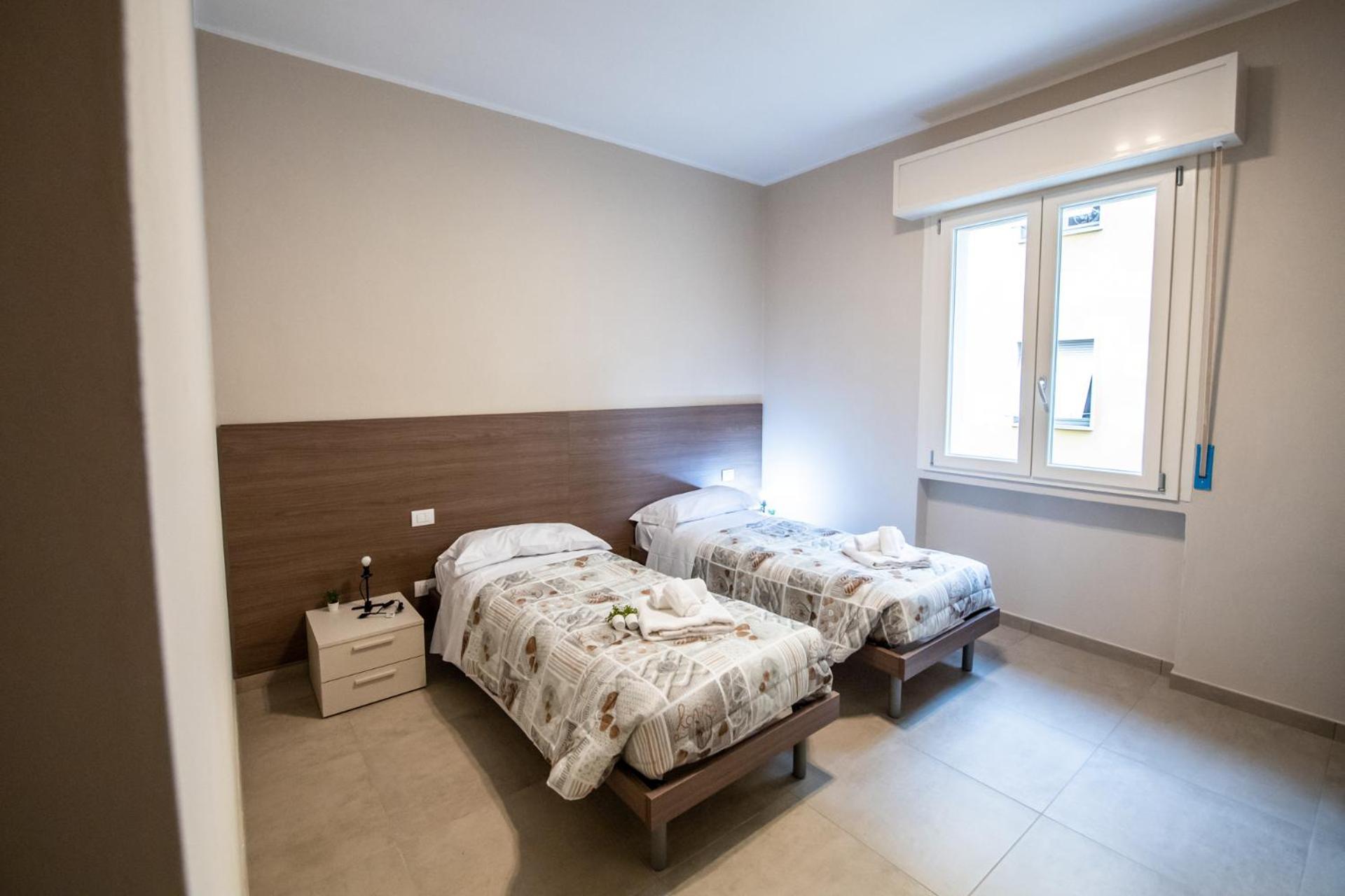 350 M Da Ospedale Maggiore L Parcheggio Prive L Rooms Parma Exteriör bild