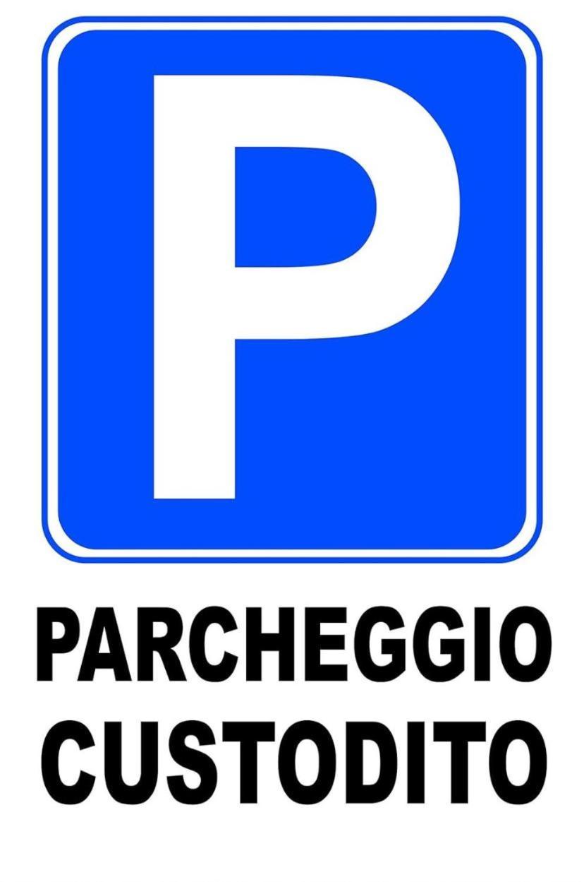 350 M Da Ospedale Maggiore L Parcheggio Prive L Rooms Parma Exteriör bild